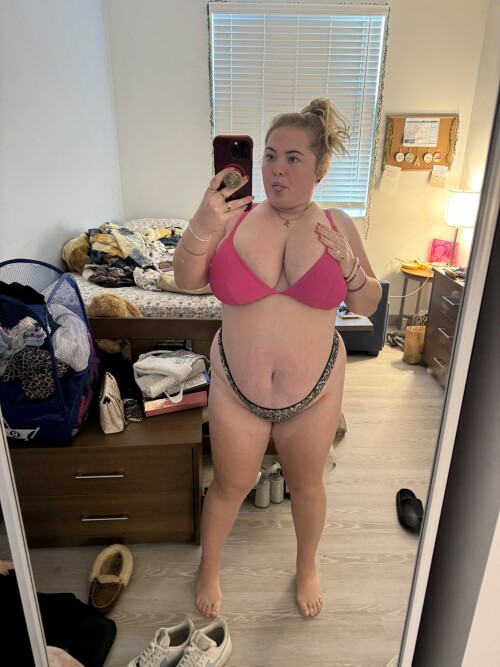 G8tyD5TWQAA-FESe5c993a7db112a39.md 30 of my sexy and alluring selfies and videos showing my breasts